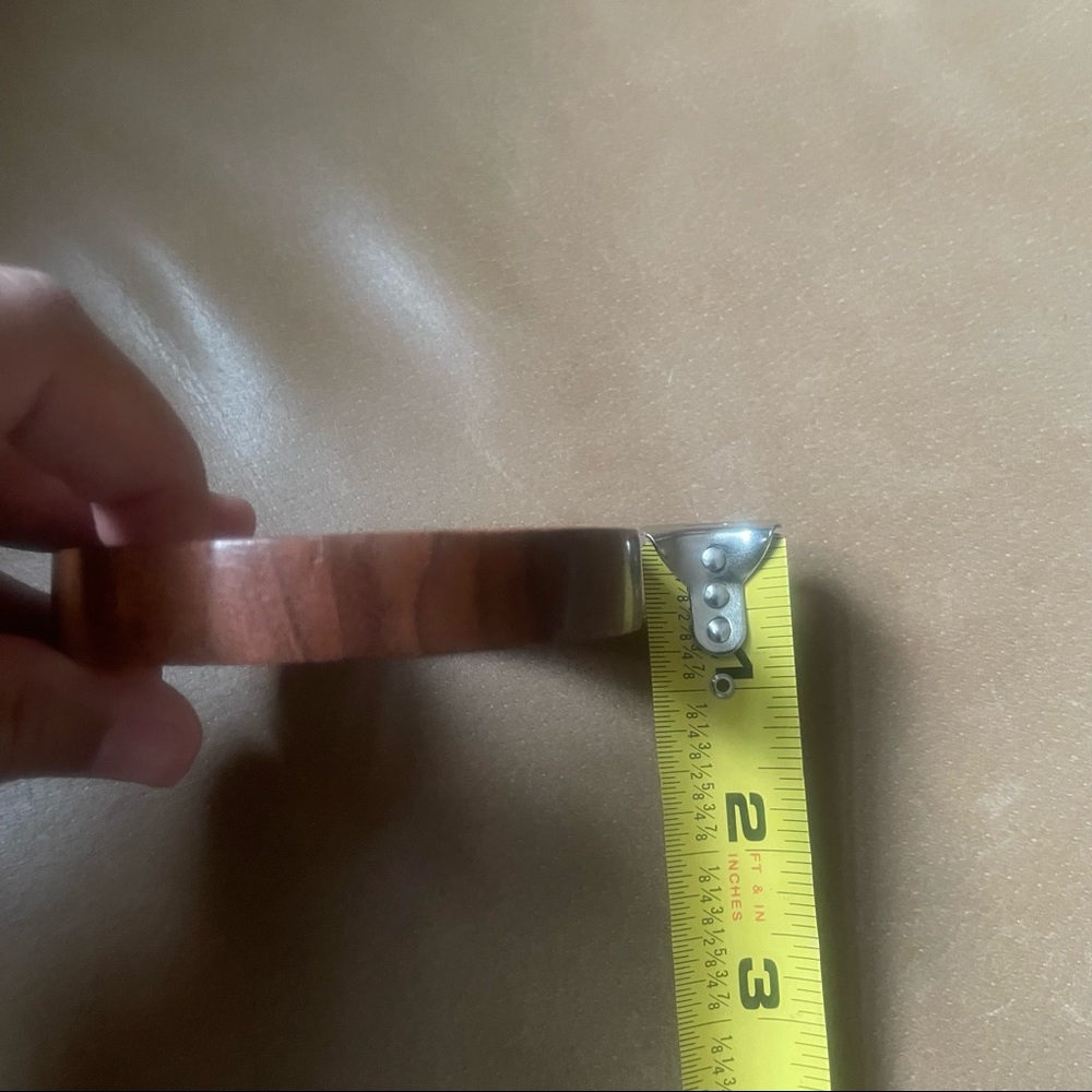 Vintage beautiful wood bangle bracelet - Picture 3 of 5